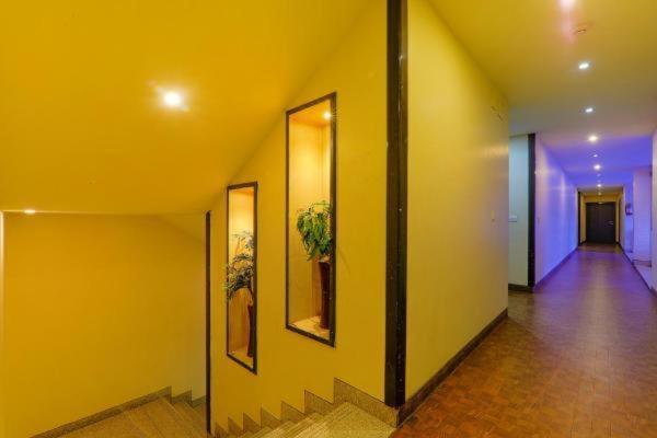 Shelter Hotel Lucknow Ngoại thất bức ảnh