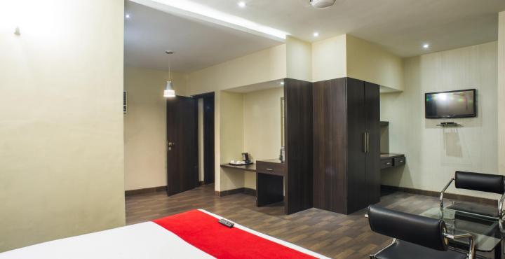 Shelter Hotel Lucknow Ngoại thất bức ảnh