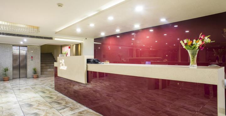 Shelter Hotel Lucknow Ngoại thất bức ảnh